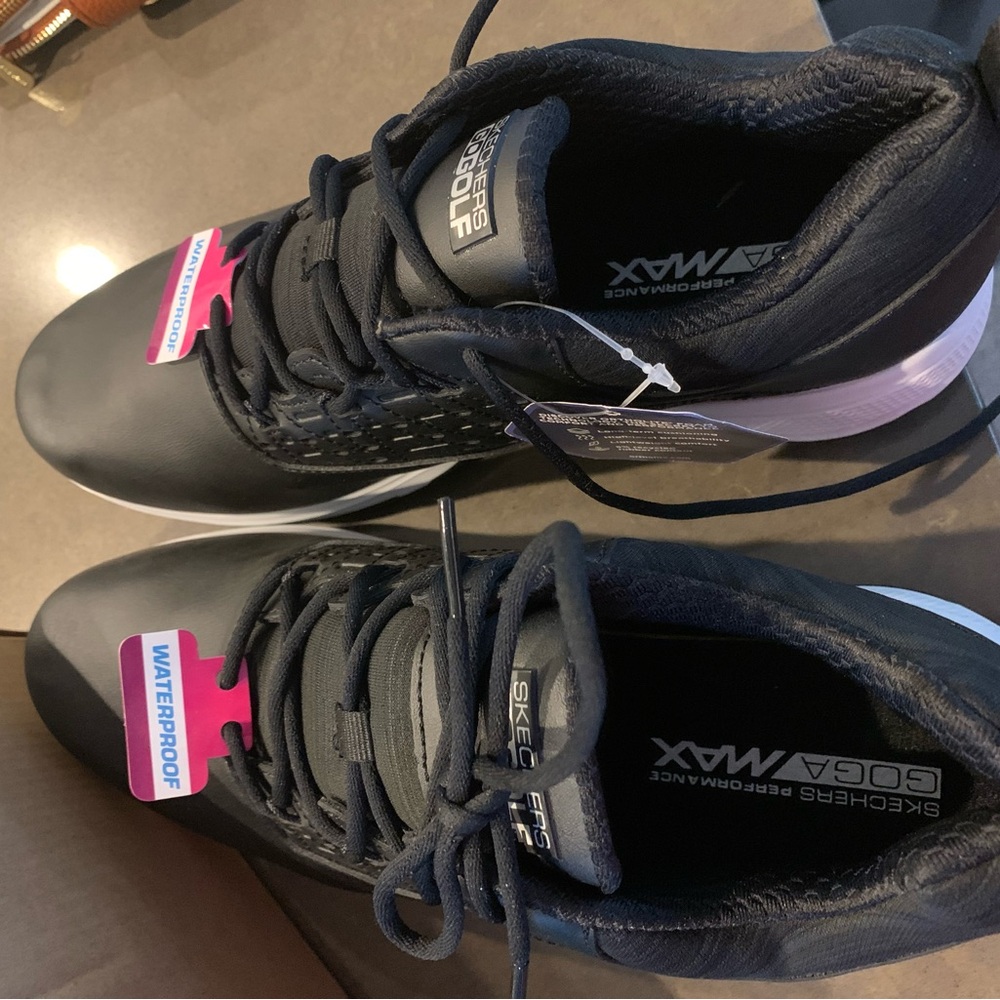 Skechers Women's Black Waterproof Shoes Size 8